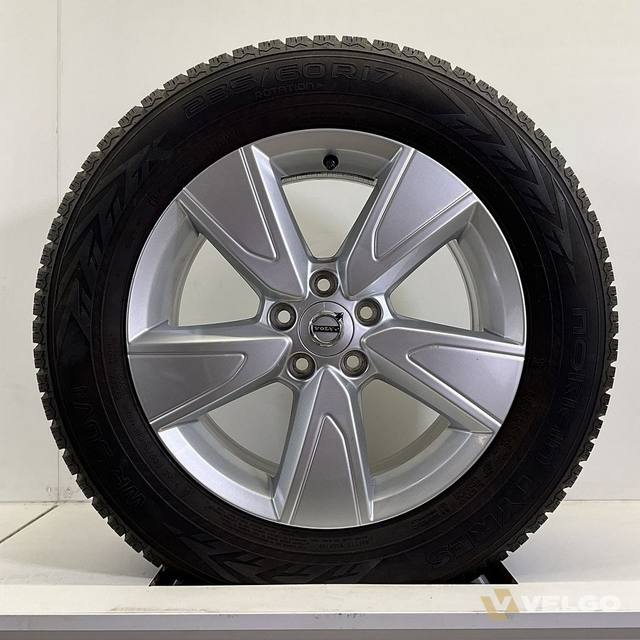 VOLVO XC40 VELGEN SET WINTERBANDEN 17 INCH * — foto 3