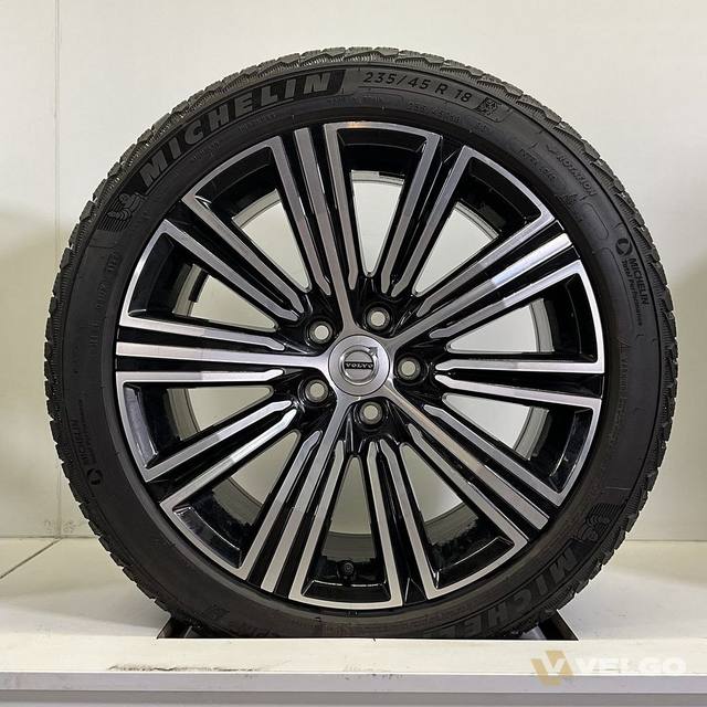 VOLVO V60 S60 VELGEN SET WINTERBANDEN 18 INCH * — foto 1