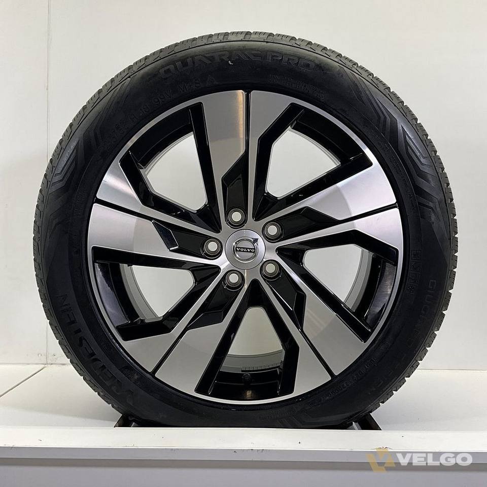 VOLVO V60 CROSS COUNTRY VELGEN SET WINTERBANDEN 18 INCH * — foto 4