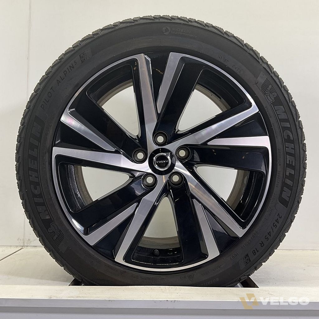 VOLVO V60 S60 VELGEN SET WINTERBANDEN 18 INCH *