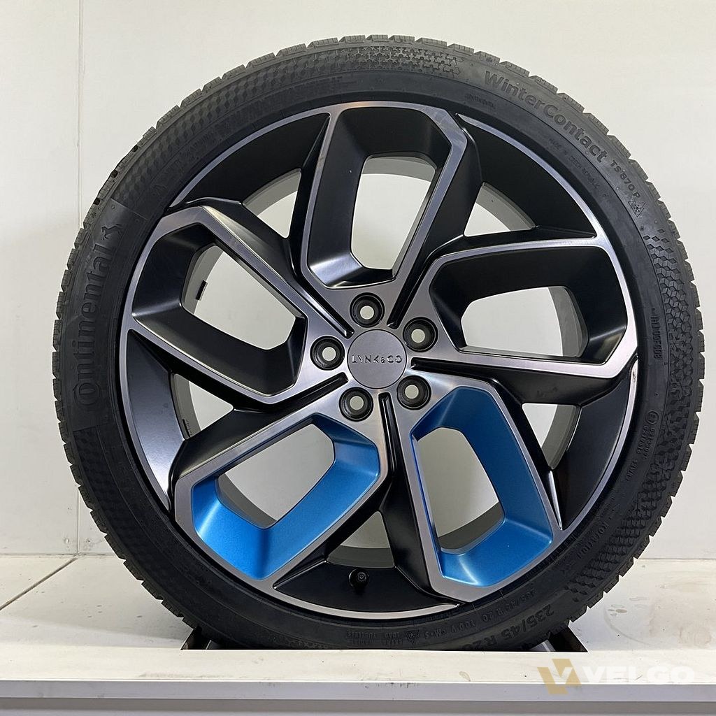 LYNK & CO VELGEN SET WINTER BANDEN 20 INCH
