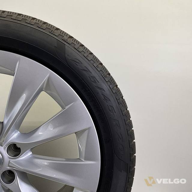 NIEUW TESLA MODEL X WINTERBANDEN BREEDSET VELGEN 20 INCH — foto 3
