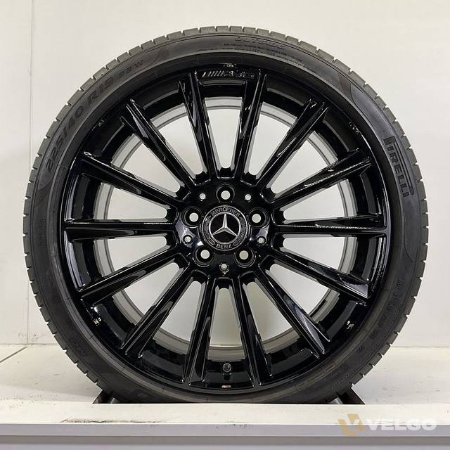 MERCEDES C KLASSE W205 SET VELGEN + ZOMERBANDEN 19 INCH — foto 1