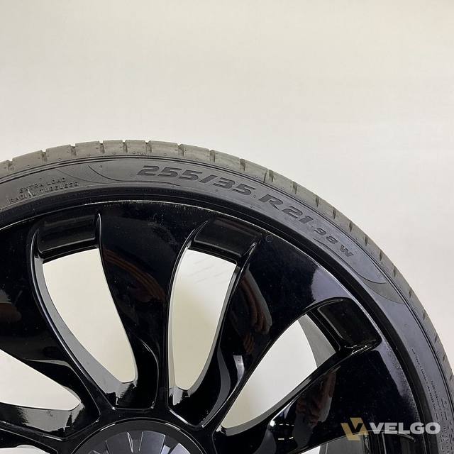 DEMO TESLA MODEL Y UBERTURBINE ZOMERBANDEN SET VELGEN 21 INCH — foto 7