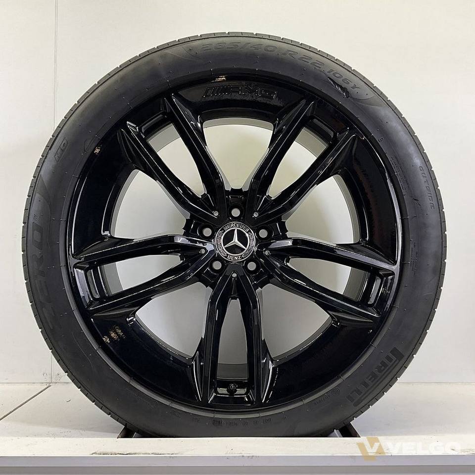 MERCEDES GLE SET VELGEN + ZOMERBANDEN 22 INCH — foto 1