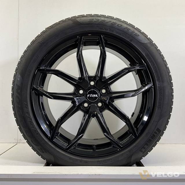 VOLVO V60 S60 VELGEN SET WINTERBANDEN 19 INCH * — foto 1