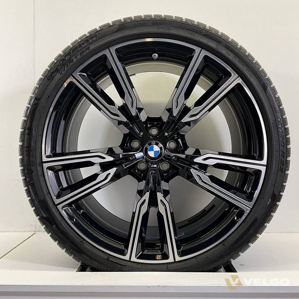 BMW X5 G05 X6 G06 BREEDSET VELGEN + WINTERBANDEN 22 INCH ORIG. 747M — foto 1