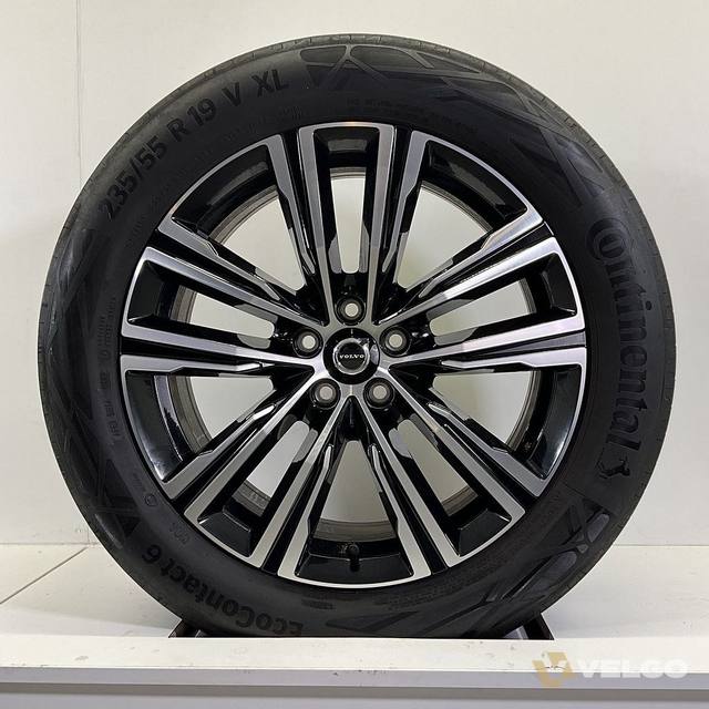 VOLVO XC60 VELGEN SET ZOMERBANDEN 19 INCH * — foto 3
