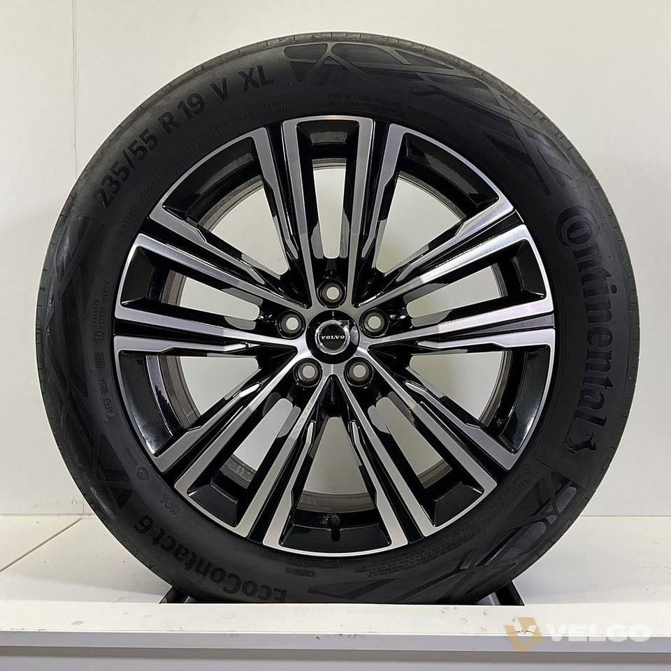 VOLVO XC60 VELGEN SET ZOMERBANDEN 19 INCH * — foto 3