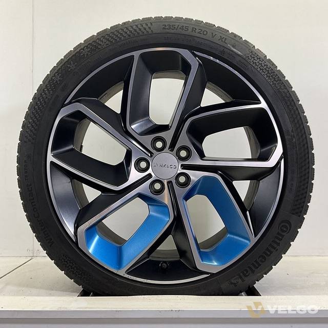 LYNK & CO VELGEN SET WINTER BANDEN 20 INCH — foto 1