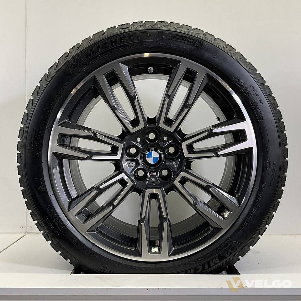 BMW 5 SERIE G60 I5 G60 SET VELGEN + WINTERBANDEN 19 INCH ORIG. 935M * — foto 1
