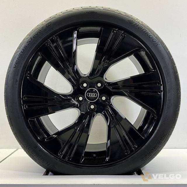 NIEUW AUDI Q8 ETRON SET VELGEN + ZOMERBANDEN 22 INCH — foto 1