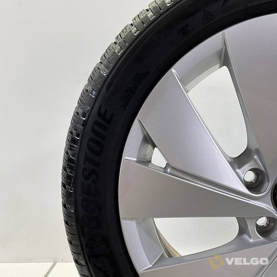 VOLKSWAGEN TIGUAN TAYRON VELGEN SET WINTERBANDEN 17 INCH — foto 5