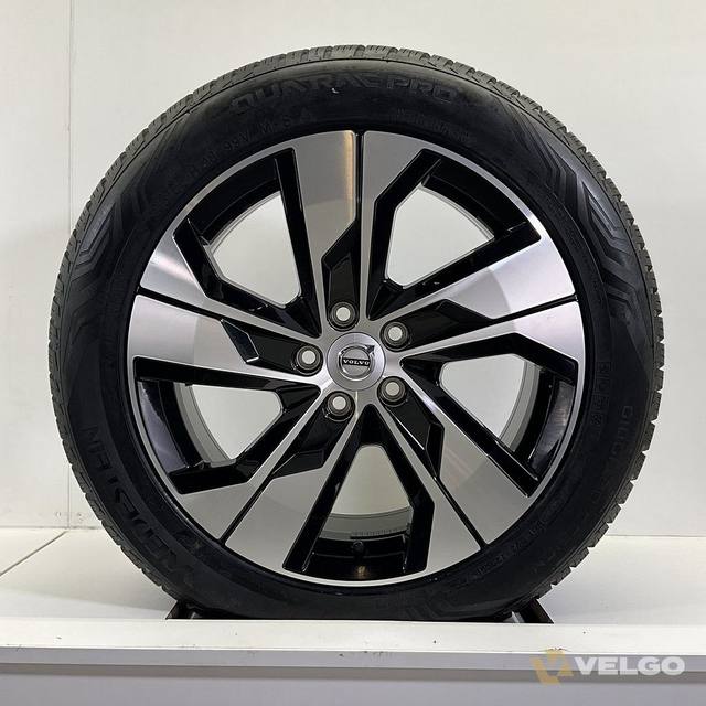 VOLVO V60 CROSS COUNTRY VELGEN SET WINTERBANDEN 18 INCH * — foto 1