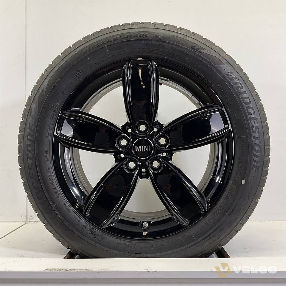 MINI JCW F60 531 STYLING SET VELGEN + WINTERBANDEN 17 INCH — foto 2