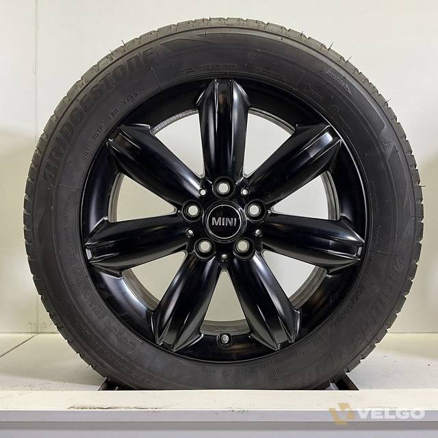 MINI JCW GRIP SPOKE 528 F54 SET VELGEN + WINTERBANDEN 17 INCH — foto 2