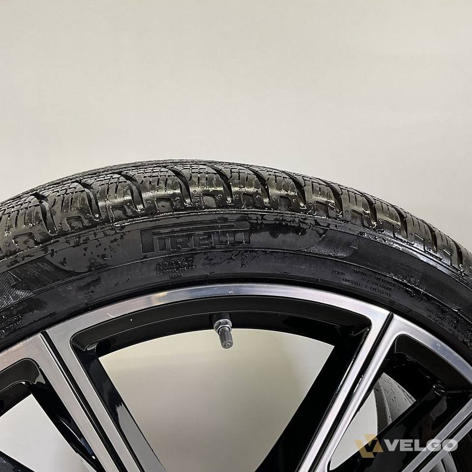 BMW X5 G05 X6 G06 BREEDSET VELGEN + WINTERBANDEN 22 INCH ORIG. 747M — foto 7