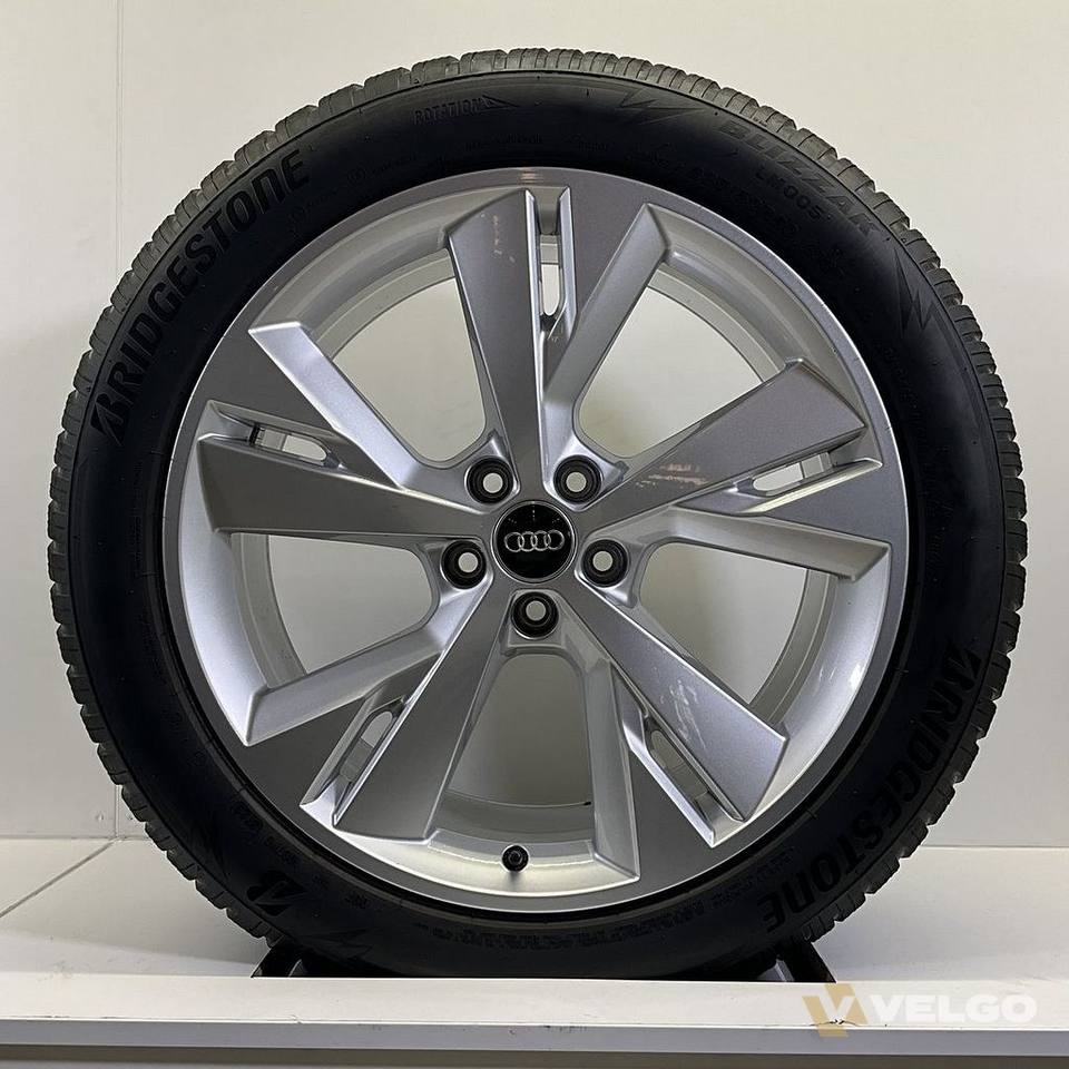 18’’ DEMO AUDI Q4 ETRON SPORTBACK VELGEN WINTERBANDEN ORIG TPMS DEMO — foto 4