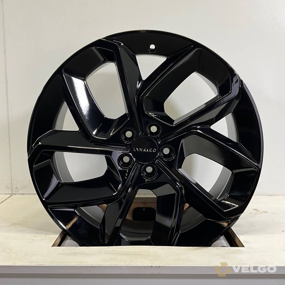 NIEUWE LYNK EN CO 01 VELGEN — foto 1