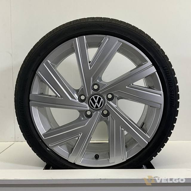 VOLKSWAGEN GOLF 8 VELGEN SET WINTERBANDEN 18 INCH — foto 1