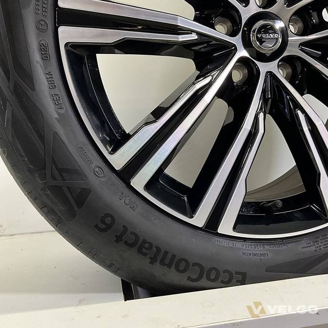 VOLVO XC60 VELGEN SET ZOMERBANDEN 19 INCH * — foto 7