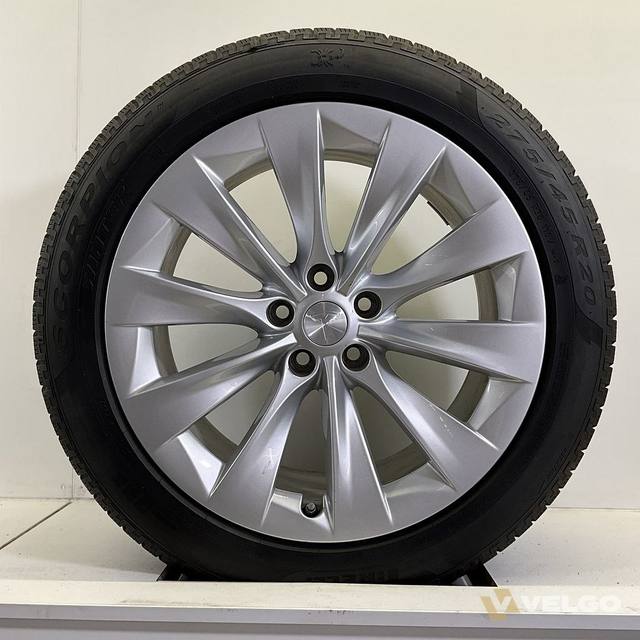 NIEUW TESLA MODEL X WINTERBANDEN BREEDSET VELGEN 20 INCH — foto 2
