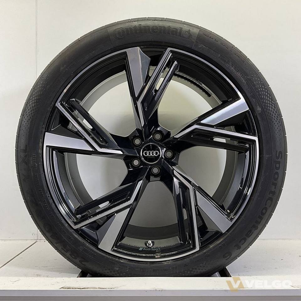 AUDI RS6 C8 EN RS7 C8 SET VELGEN + ZOMERBANDEN 22 INCH — foto 1