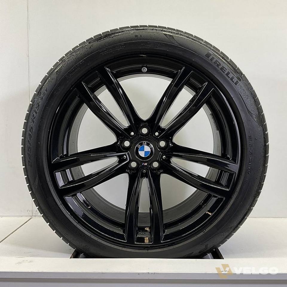 BMW 5 SERIE G30 G31 SET VELGEN + ZOMERBANDEN 19 INCH ORIG. 647M — foto 1
