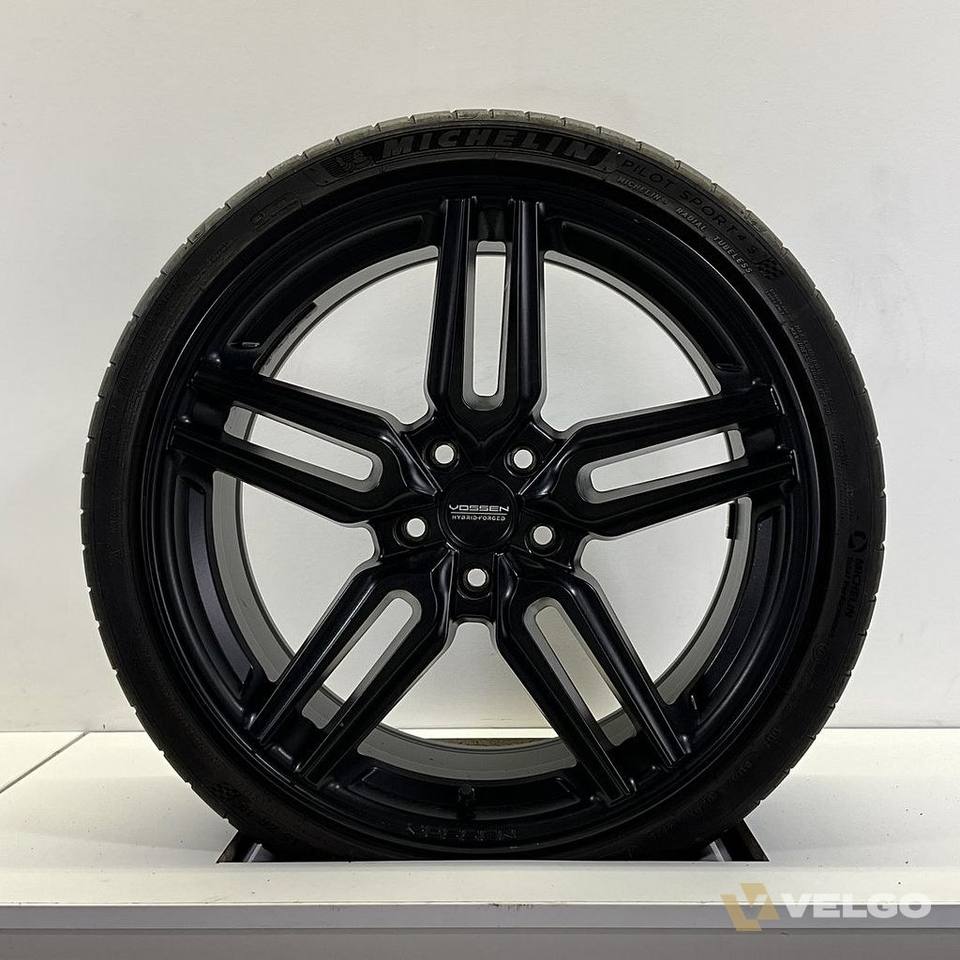 BMW 1 SERIE F40 VOSSEN BREEDSET VELGEN + ZOMERBANDEN 19 INCH — foto 7