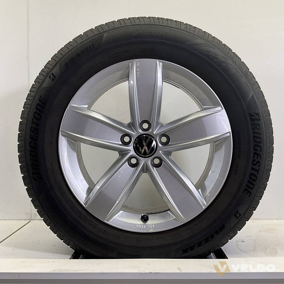 VOLKSWAGEN TIGUAN PASSAT VELGEN SET WINTERBANDEN 17 INCH — foto 4