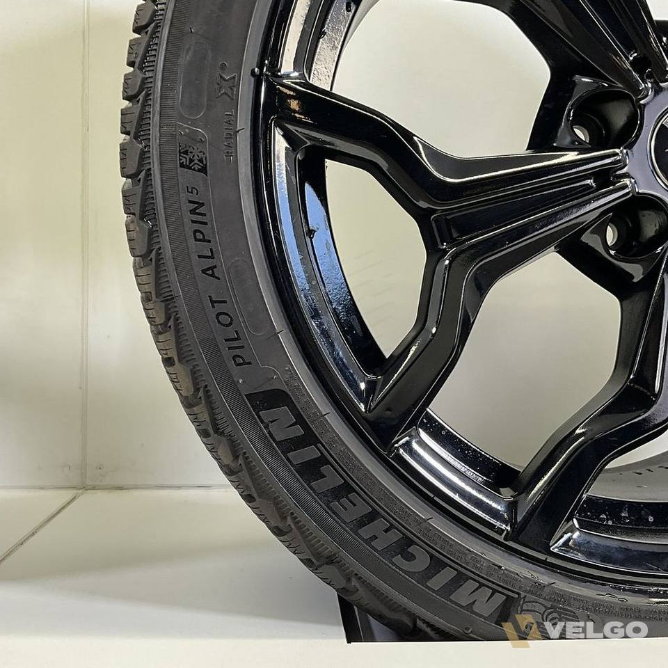 BMW X1 F48 X2 F39 SET VELGEN + WINTERBANDEN 19 INCH ORIG. 722 * — foto 6