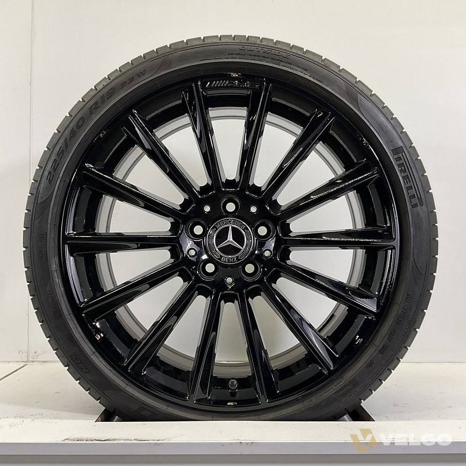 MERCEDES C KLASSE W205 SET VELGEN + ZOMERBANDEN 19 INCH — foto 3
