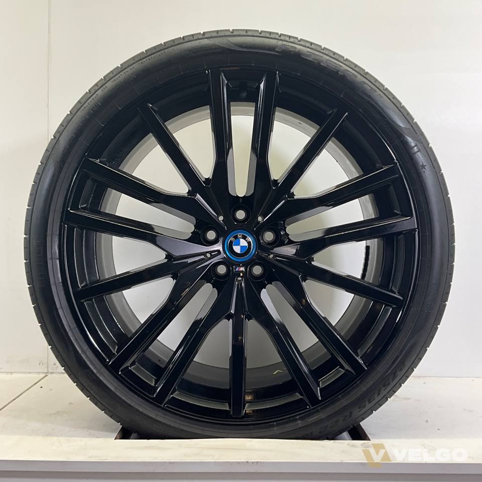 BMW X5 G05 X6 G06 BREEDSET VELGEN + ZOMERBANDEN 22 INCH ORIG. 742M — foto 1