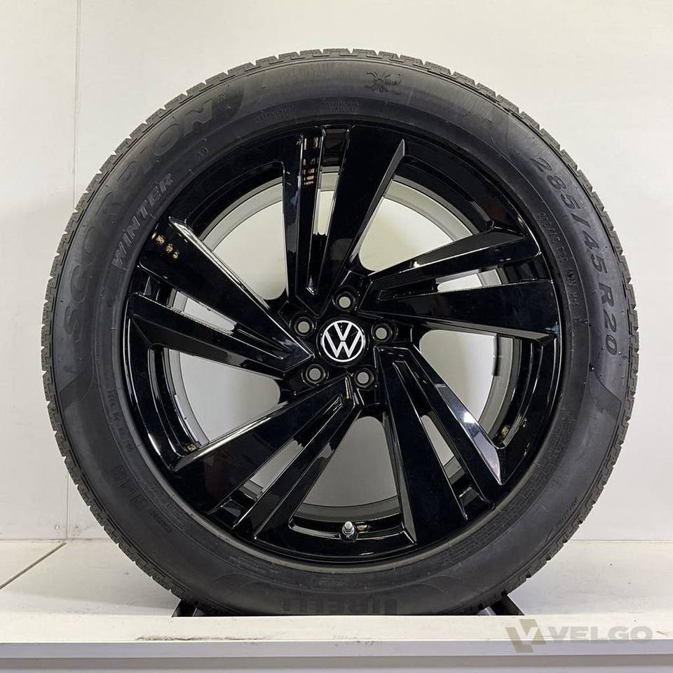 VOLKSWAGEN NEVADA TOUAREG III Q7 Q8 VELGEN SET WINTERBANDEN 20 INCH — foto 1