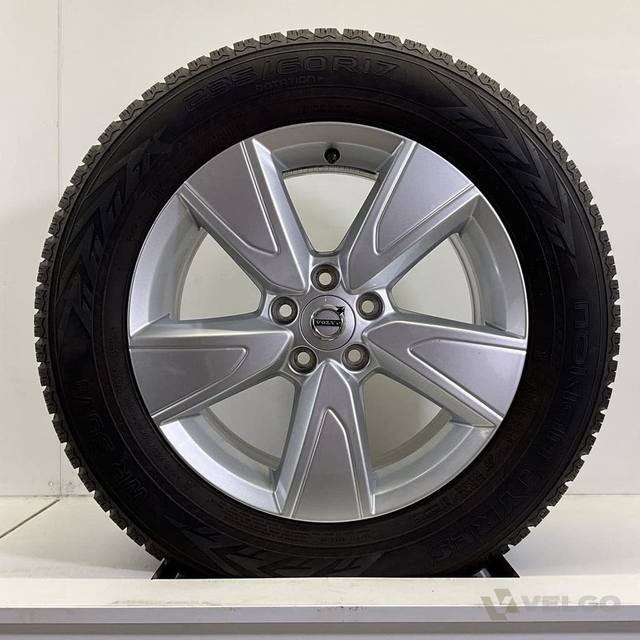 VOLVO XC40 VELGEN SET WINTERBANDEN 17 INCH — foto 4