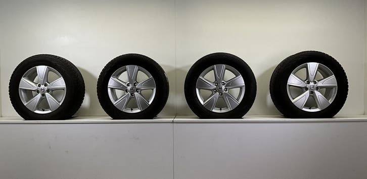 VOLVO XC40 VELGEN SET WINTERBANDEN 17 INCH — foto 7